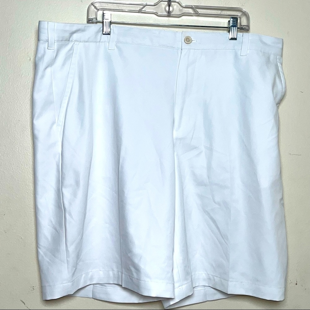 Izod Golf short for me size 42